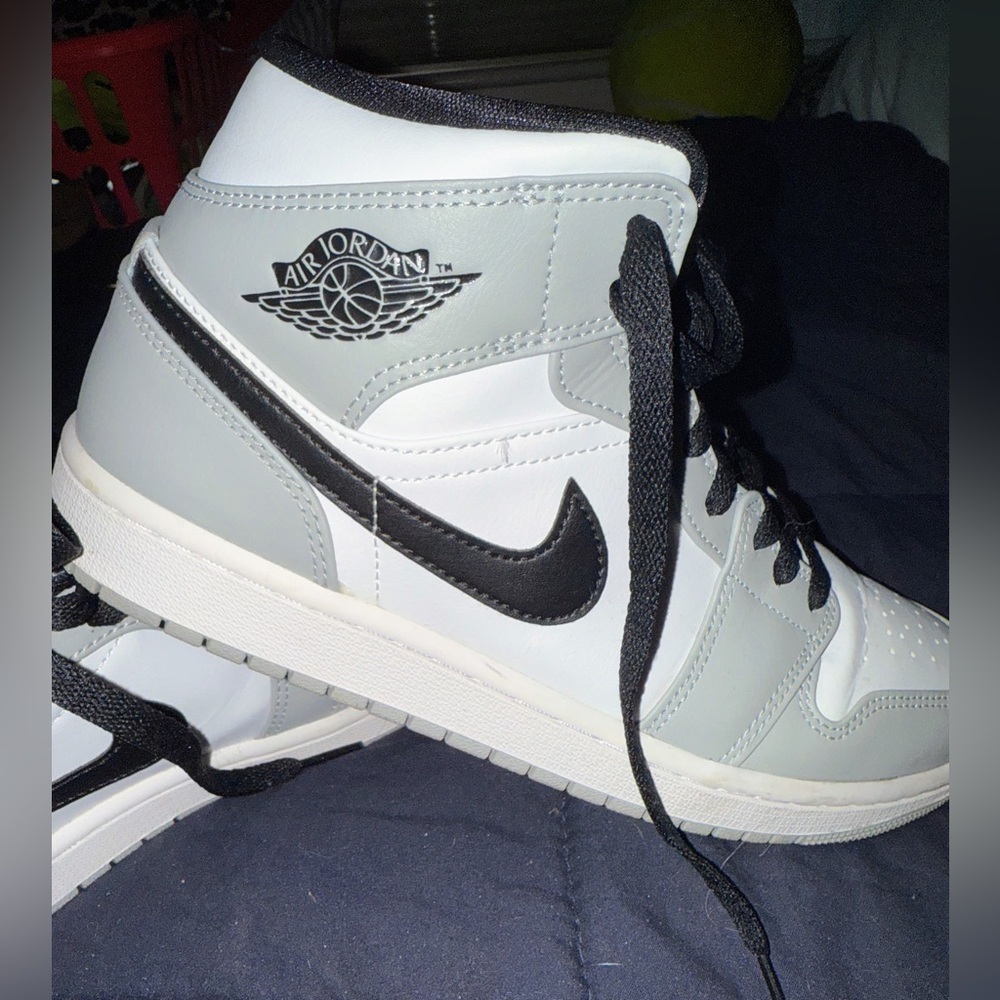 Nike Air Jordan 1 Mid